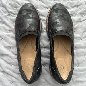 Clarks Camo Loafers Size 10